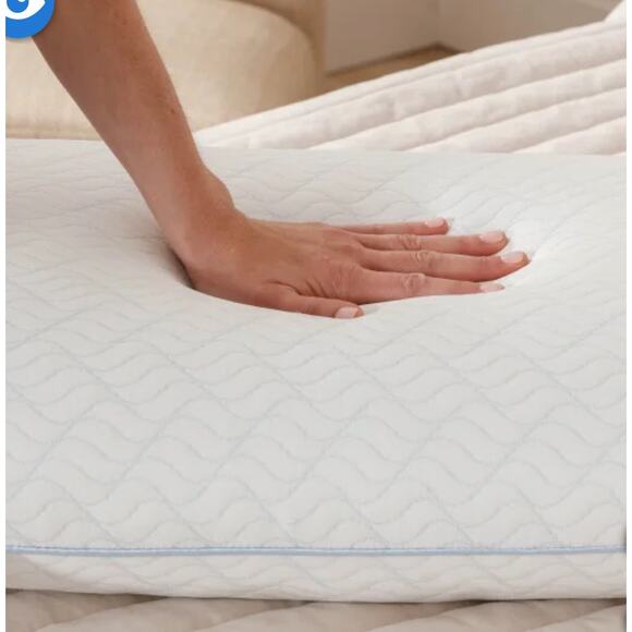 New! Serenity by Tempur-Pedic Cooling Memory Foam Pillow - Picture 4 of 14